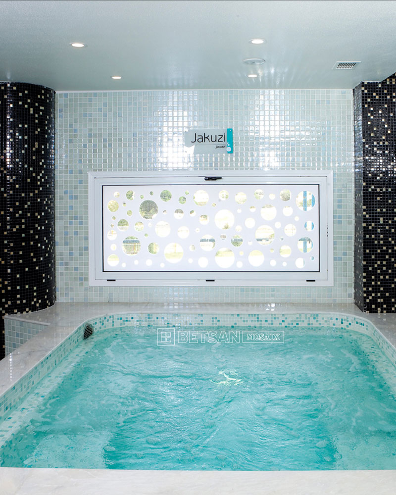 A181 Vogue Pool Mosaic dik 0
